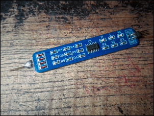 Logická sonda po úpravě na mém ESD safe pracovním stole :)